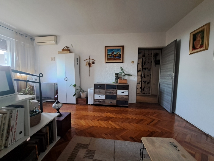 Sunčani stan s pogledom
