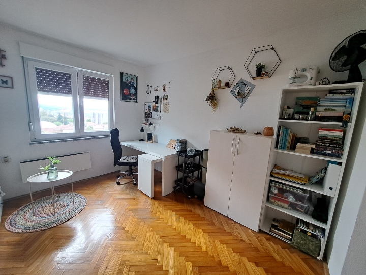 Sunčani stan s pogledom