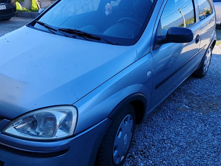 Opel Corsa 1.3 CDTI, 1050 €