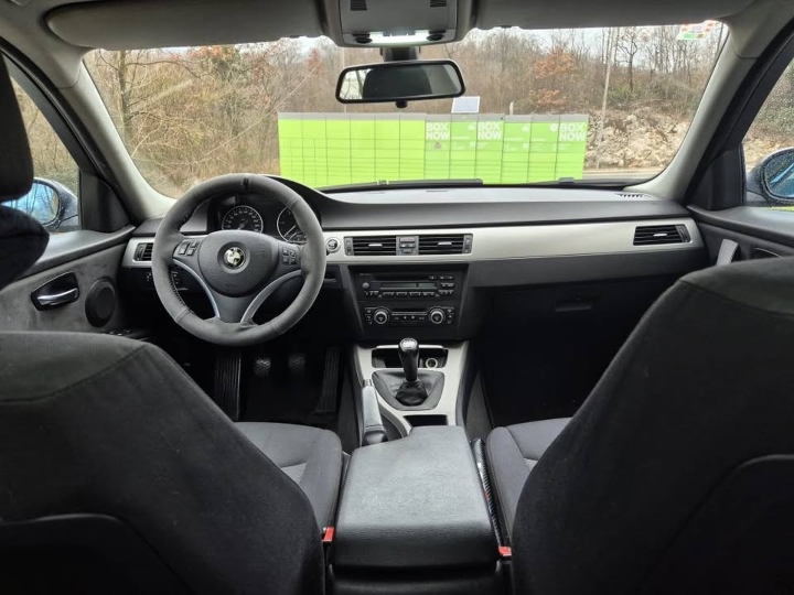 BMW e90 318d 2.0 turbodiesel
