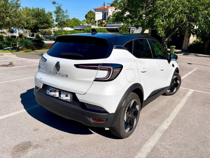Renault Captur Techno TCe 160 EDC