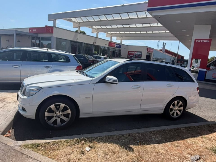 Mercedes-Benz C 200 (W204)