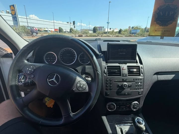 Mercedes-Benz C 200 (W204)