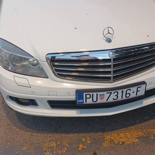 Mercedes-Benz C 200 (W204)