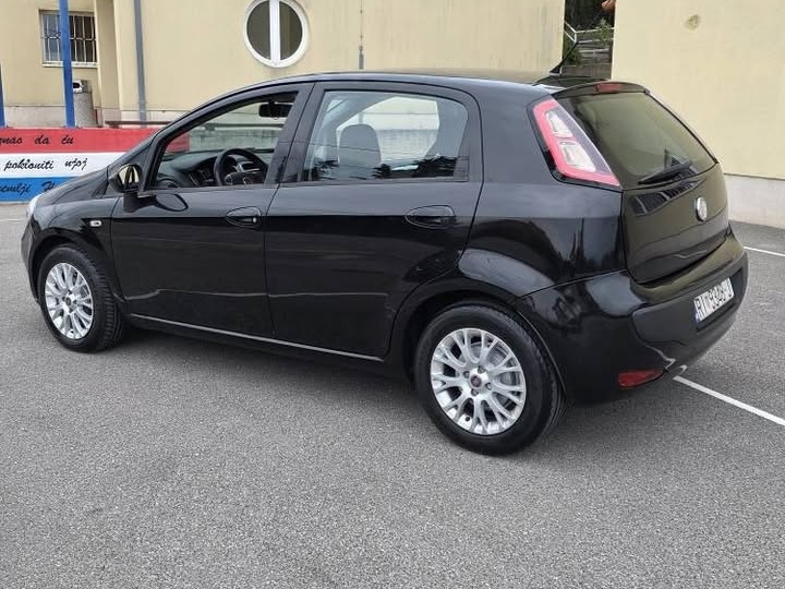 🔥 Hitno se prodaje – Fiat Punto Evo 1.3 Multijet 95 KS 🔥