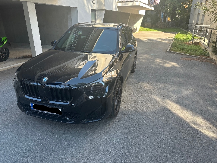 BMW X1 xDrive23i, 2025. godište