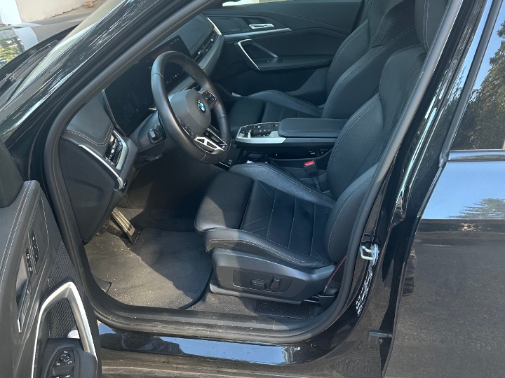 BMW X1 xDrive23i, 2025. godište
