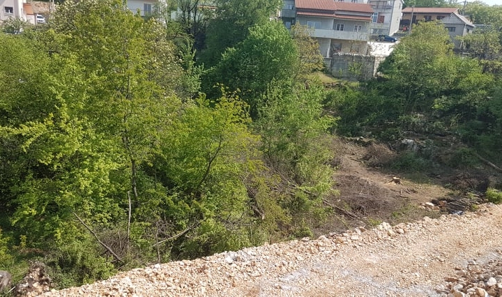 🏗️ Viškovo – strogi centar, građevinsko zemljište 2.389 m²