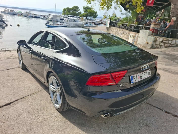 Audi A7 3.0 TDI Quattro Exclusive oprema bez ulaganja! Odličan!
