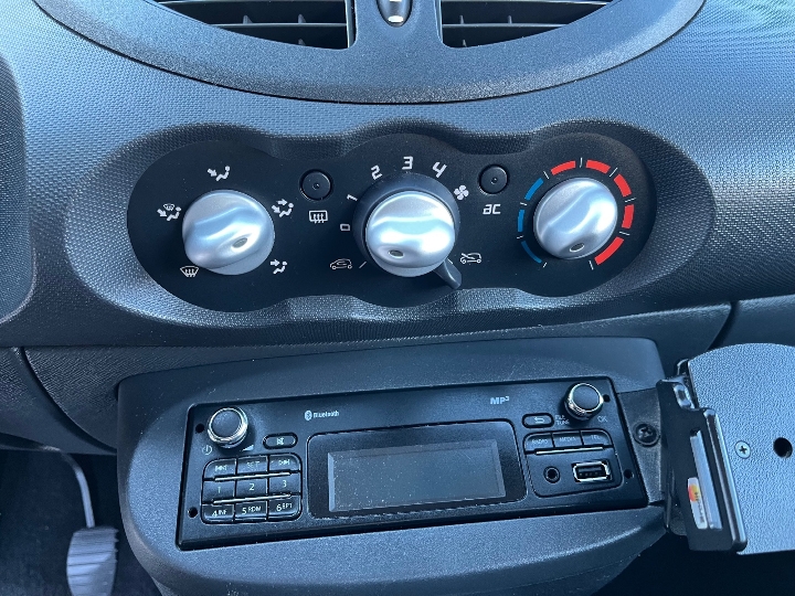 Renault Twingo 1.2 , 16 V, reg. do 08./2027. god., odličan