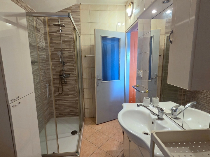Opatija - centar, prodaja stana 2S+DB, 82 m2, parking 35 m2