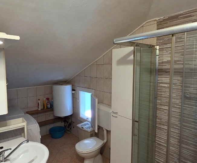 Opatija - centar, prodaja stana 2S+DB, 82 m2, parking 35 m2