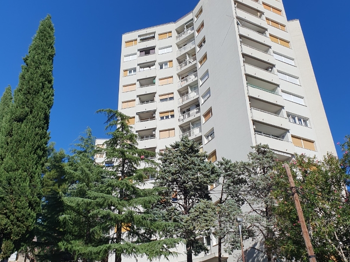 Kozala, stan 64 m2 trosobni s pogledom na more
