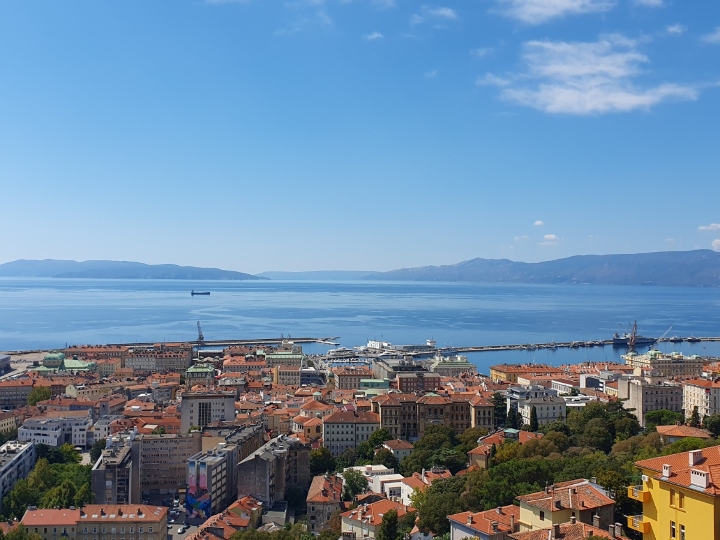 Kozala, stan 64m2 trosobni s pogledom na more