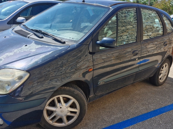 Renault scenic 1.6 16 v s dodatnim motorom