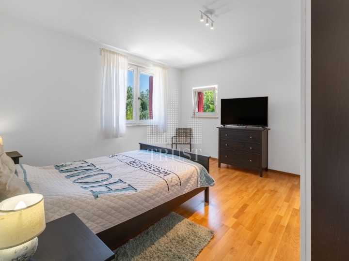 Fažana: 130 m², veliki vrt i pogled na more