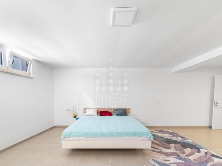 Fažana: 130 m², veliki vrt i pogled na more