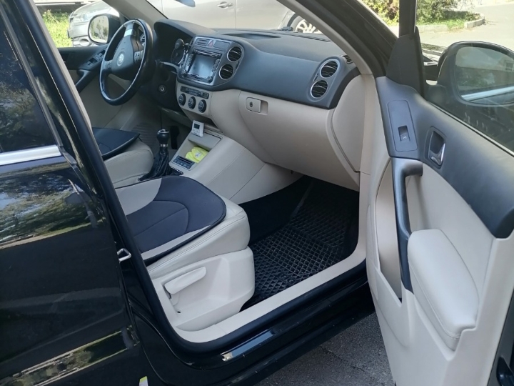 VW Tiguan 2008. god. 4x4 SUV