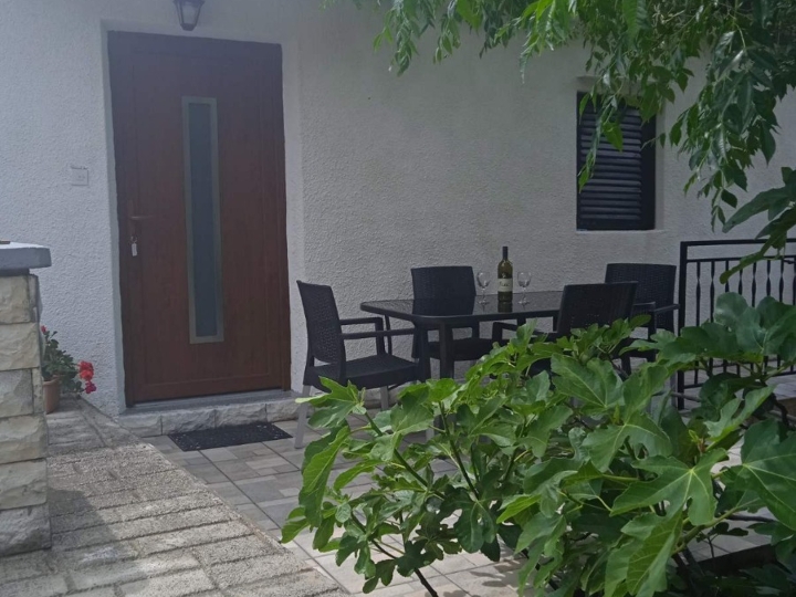 Kuća u Prizni, blizina mora