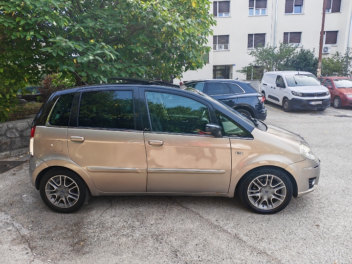 Lancia Musa 1.3 multijet Platino Plus