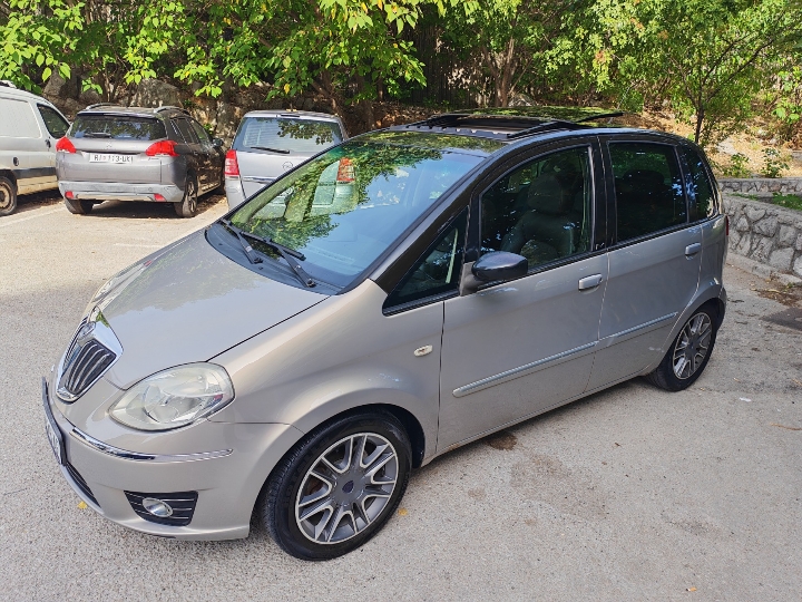 Lancia Musa 1.3 multijet Platino Plus