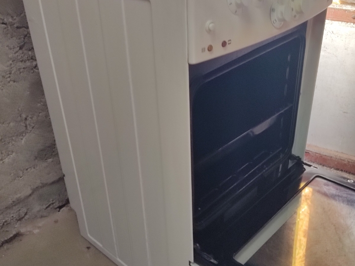 Kombinirani štednjak Gorenje 3P+1S (prijevoz)