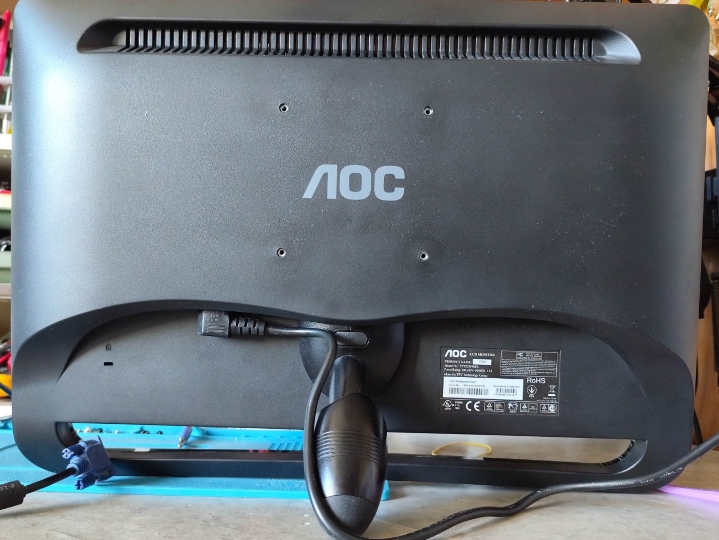 Monitor za PC AOC 22"