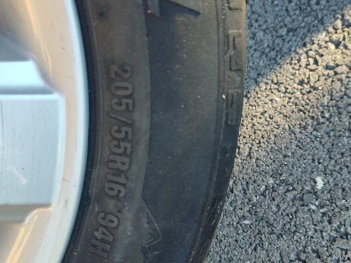 Prodajem alu. felge za Mercedes B klasu