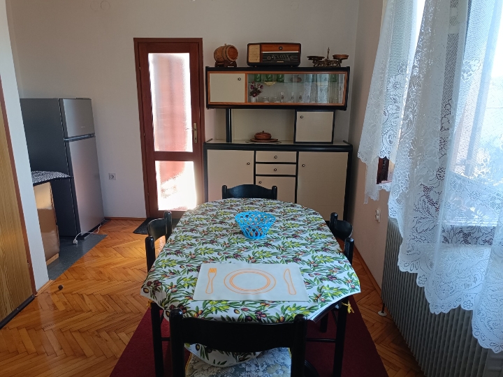 Pazin, Zarečje 6, etaža kuće, dugoročno