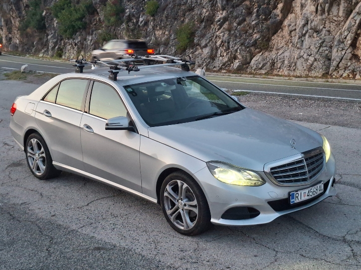 Mercedes-Benz E 220