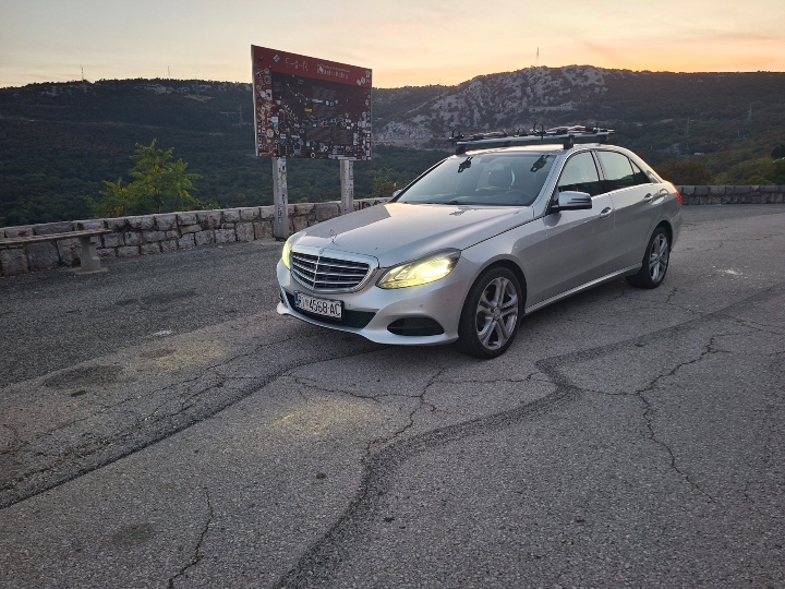 Mercedes-Benz E 220