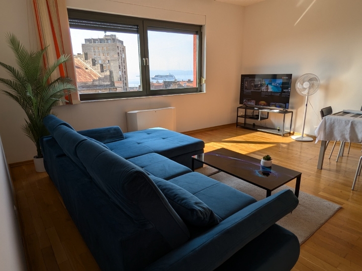 Rijeka, Centar – Moderan 1S+DB stan s liftom (65 m²)