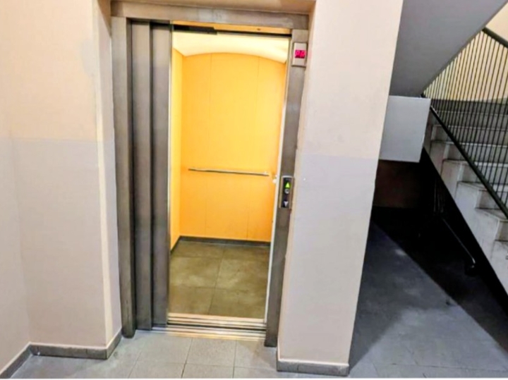 Rijeka, Centar – Moderan 1S+DB stan s liftom (65 m²)