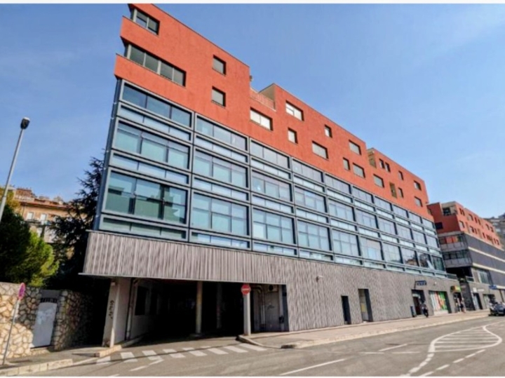 Rijeka, Centar – Moderan 1S+DB stan s liftom (65 m²)