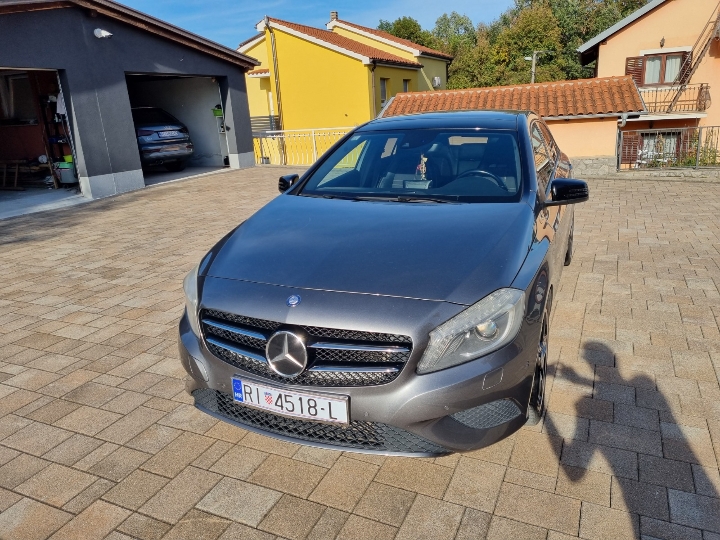 Mercedes, A-200 CDI blueefficiency, Full AMG oprema, 2013god.
