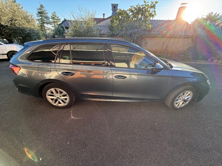Škoda Octavia Combi 2.0 TDI, 2021. god., 1. vlasnik, reg. 11./2027.