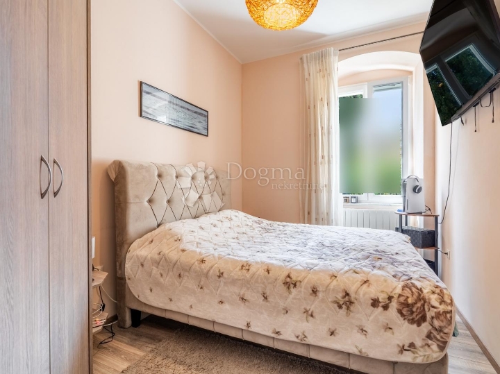 Centar – 108 m², moderan 3S+DB s parkingom