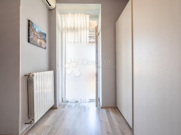 Centar – 108 m², moderan 3S+DB s parkingom