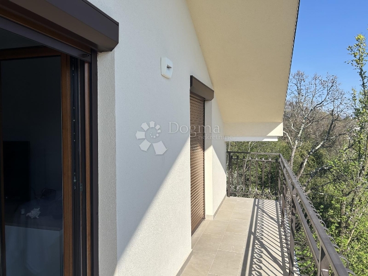 Srdoči – 3S+DB, etaža kuće, pogled more, balkon