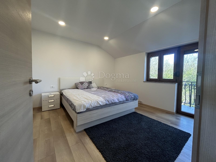 Srdoči – 3S+DB, etaža kuće, pogled more, balkon