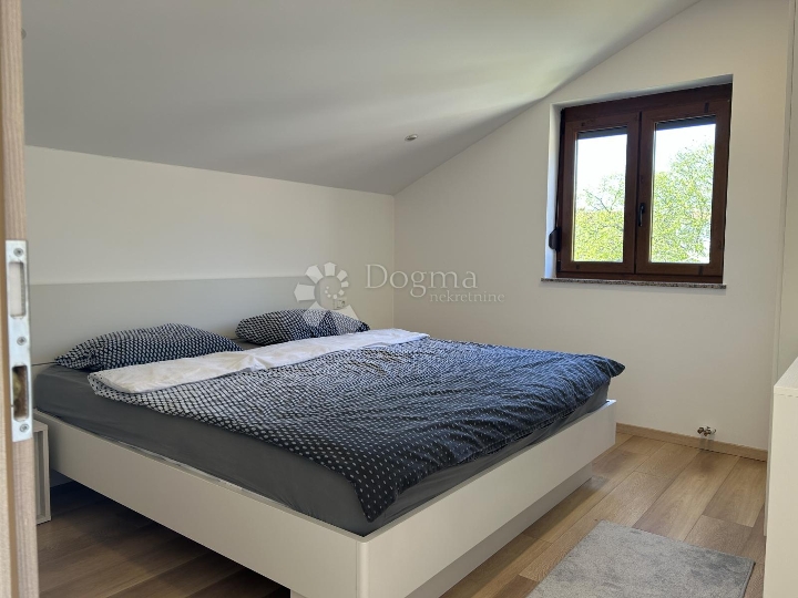 Srdoči – 3S+DB, etaža kuće, pogled more, balkon
