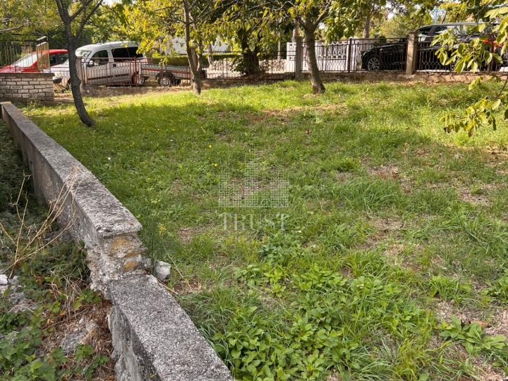 Labin - kuća za adaptaciju u centru grada