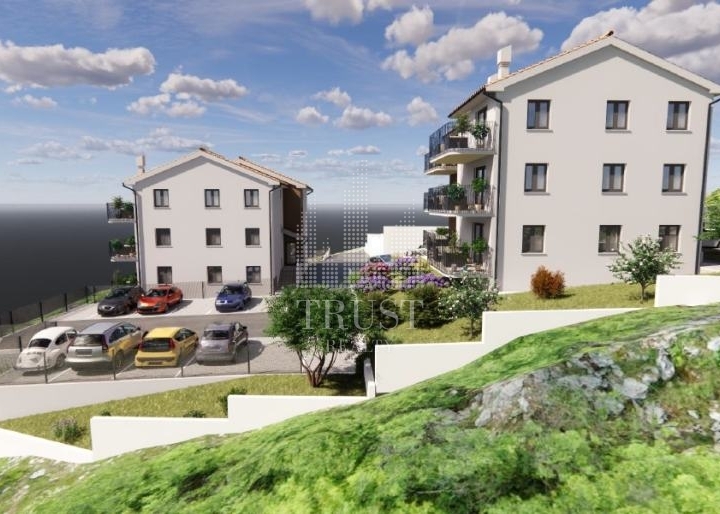 Kosi – prizemlje, okućnica 80 m² i pogled na more