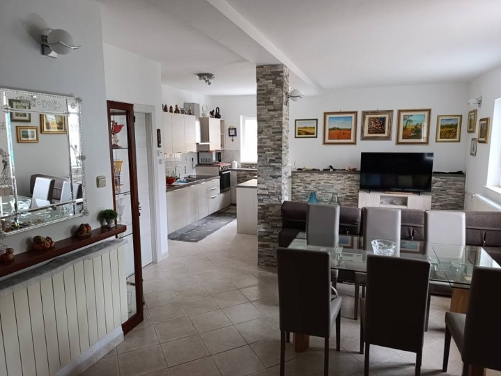 Kukuljanovo, kuća!