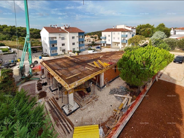 Prodaja stana s parkirnim mjestom, Štinjan!