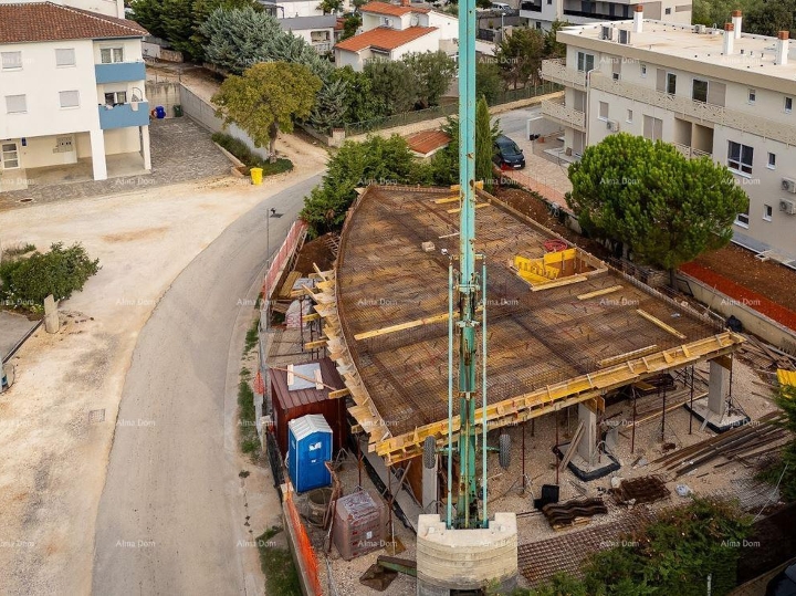 Prodaja stana s parkirnim mjestom, Štinjan!