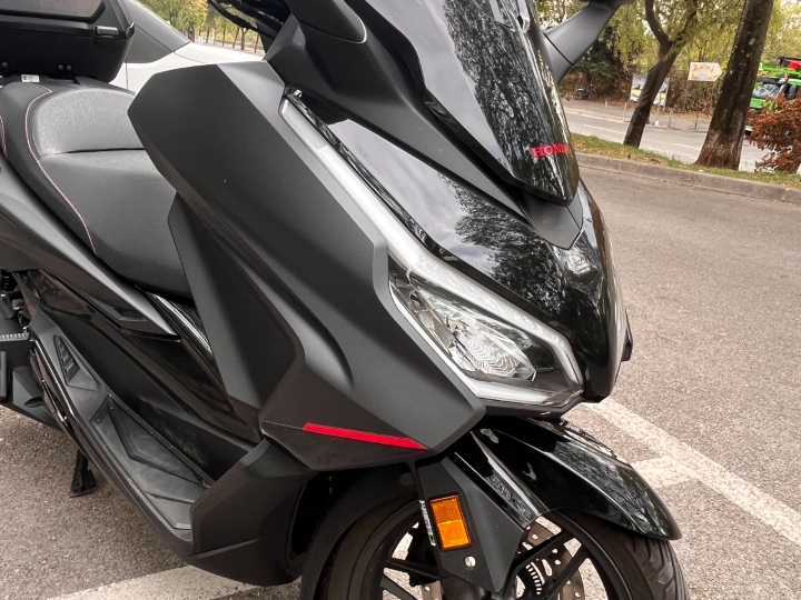 Honda Forza 350