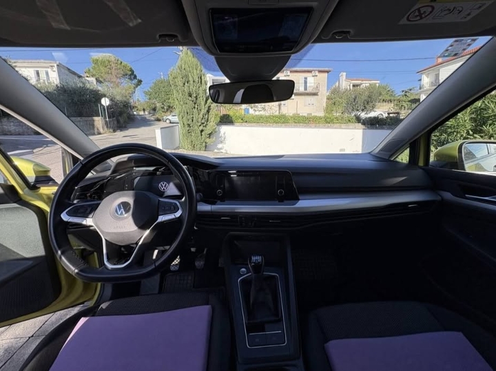 VW Golf 8