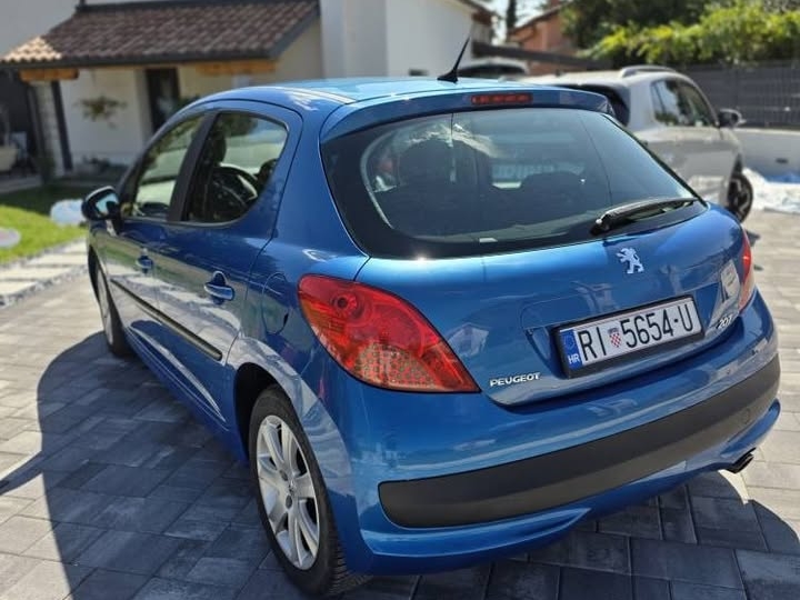 Peugeot 207 1.6 hdi