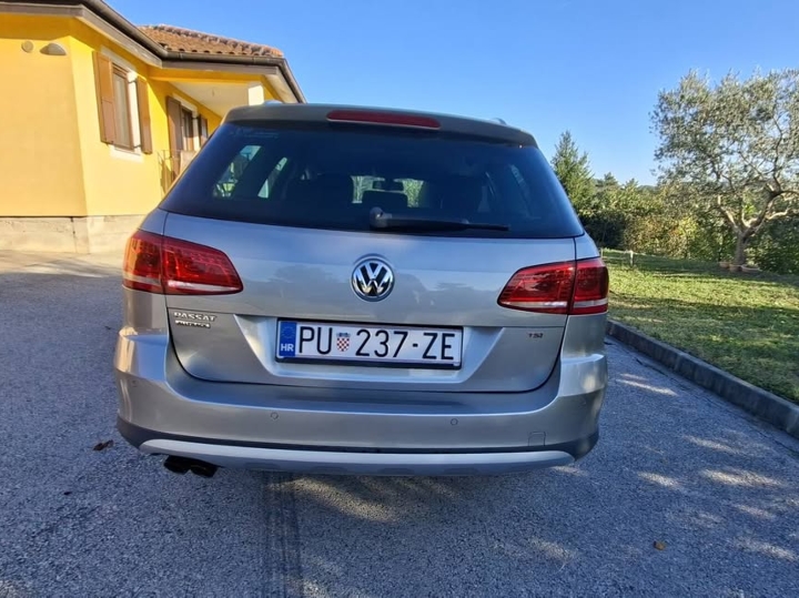VW Passat Altrack